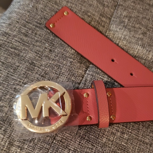 Michael Kors | Pink Leather Belt - Picture 2 of 5